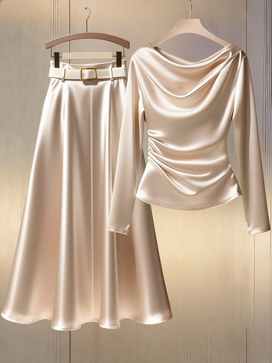 Franclia 2件套女士休闲围脖领修身长袖系带服装 - 杏色 - 查看 1