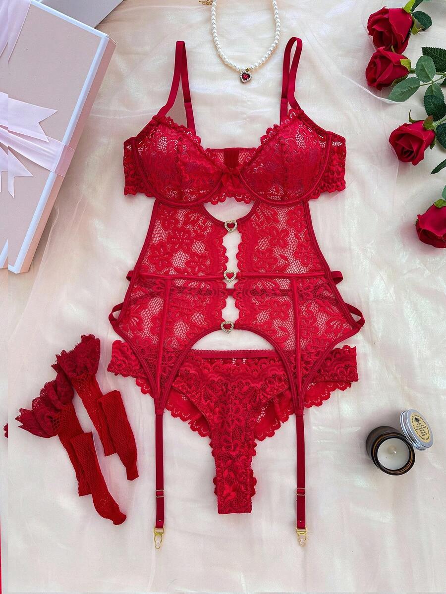 SHEIN 4 件装花卉蕾丝镂空水钻细节钢圈紧身胸衣内衣套装，适合狂欢派对和坏蛋造型