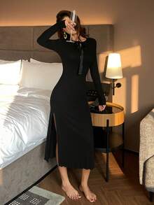 DAZY Charming Fitted Hollow Neck Tie Bow Long Women Nightgown Pajamas - Black - View 1