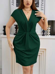 SHEIN Clasi Đầm ôm dáng thanh lịch cổ chữ V tay ngắn dành cho nữ cỡ lớn, thích hợp đi làm. - Màu xanh lá cây đậm - Xem 5