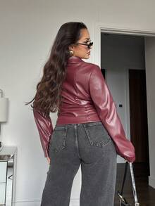 NegzBox Chaqueta minimalista de color contrastante, prenda exterior de manga larga para principios de otoño, abrigo burdeos, chaqueta elegante para mujer, atuendo para salir, ropa de mujer para Año Nuevo, ropa de Navidad, chaqueta de invierno para mujer, ropa de invierno para mujer, ropa de otoño para mujer, chaqueta estilo Ankora Old Money, chaqueta de PU rojo vino para ir al trabajo y casual elegante, chaqueta de PU con botones metálicos en la cintura