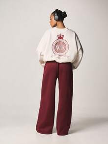 MISSGUIDED 米白色圆领卫衣，饰有酒红色Logo印花，长袖休闲套头衫 - 白色 - 查看 5