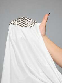 ROMWE Grunge Punk Loose Fit Oversized Crew Neck Skull Rivet & Rhinestone Graphic Long Sleeve T-Shirt - White - View 7