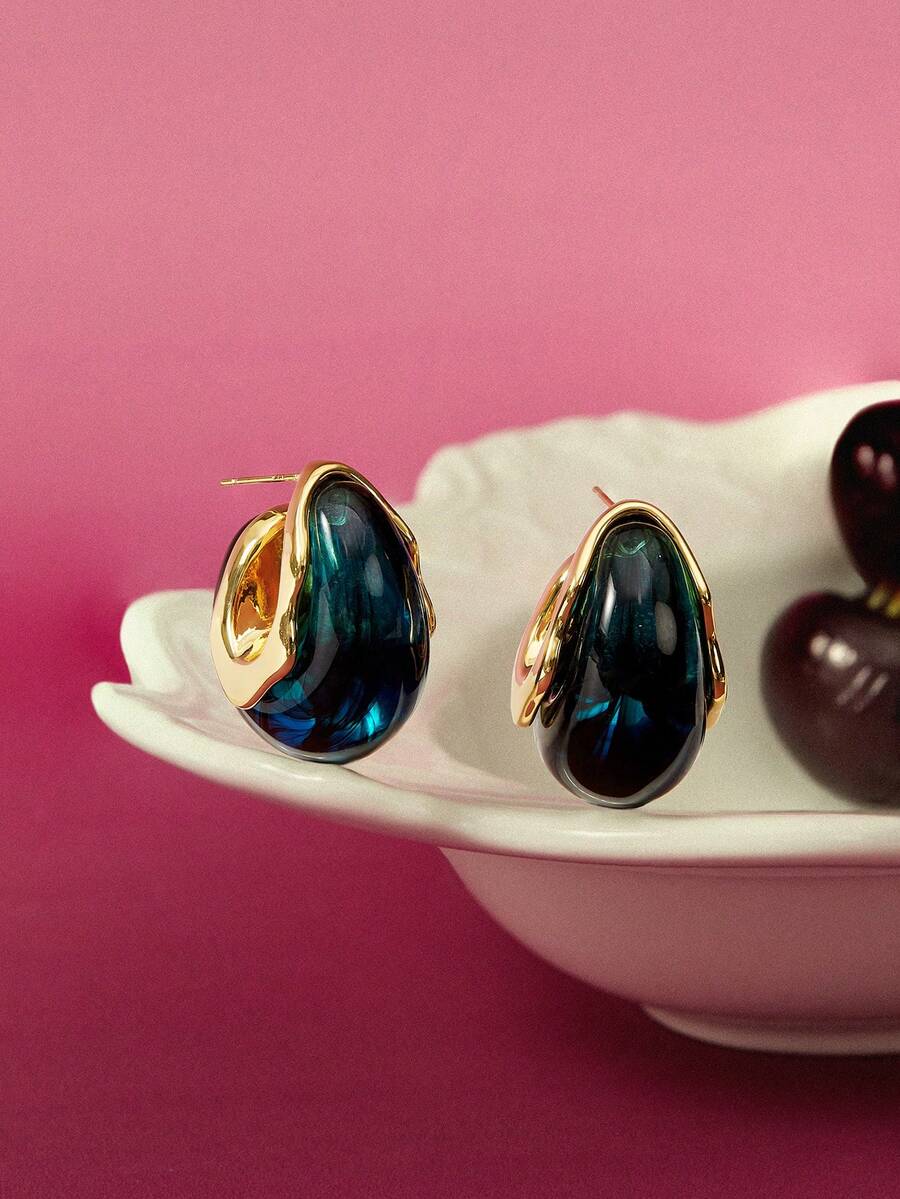 Glisma 18K Gold-Plated Amber Color Vintage Water Drop Hoop Earrings, Y2K/For Mom/Women/Girl, Suitable For Fall/Autumn/Winter, Festival, Holiday, Vacation, Old Money, Halloween,Party,Night Club,Shopping,Vintage,PREMIUM,Zirconia,Rhinstone,Valentine's Day,Gift - Green - View 1
