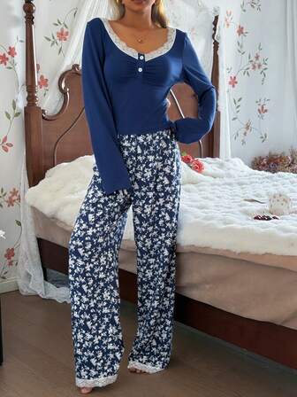 SHEIN Bluză cu jumătate de nasture din dantelă contrastantă în culoare solidă și pantaloni din dantelă florală contrastantă, set de pijamale romantic pentru femei