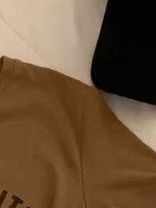 IslaSuriya Women's Casual Pleated Print Short Sleeve T-Shirt - Brown - View 4