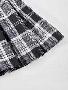 SHEIN 两件套女童针织背心衬衫套装，搭配复古格子裙，时尚百搭，适合日常、通勤和上学穿着。 - 黑色 - 查看 7