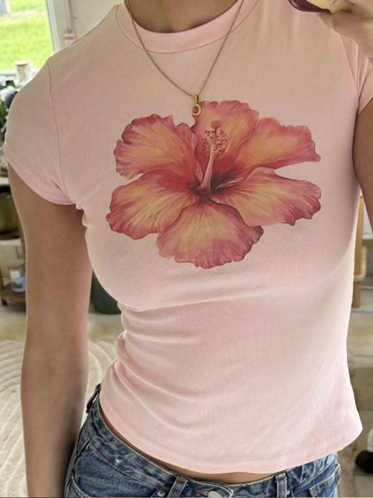 Slim Fit Elegant Casual Graphic Print Short Sleeve T-Shirt For Women, Suitable For Spring & Summer, Valentine's Day