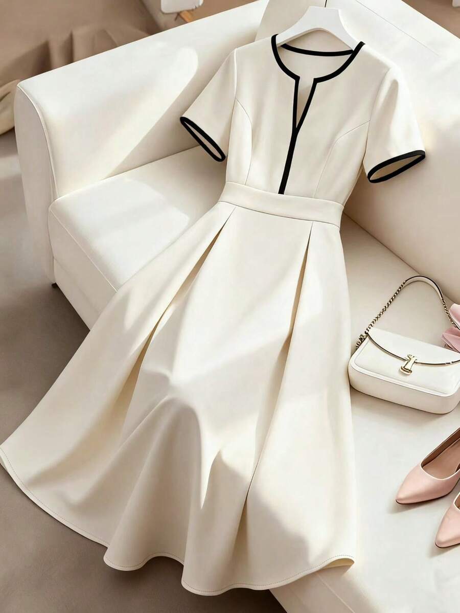 GlowEve 一款简约休闲的女士夏季连衣裙 - 杏色 - 查看 1