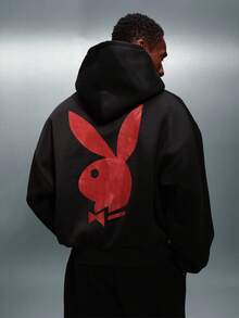 PLAYBOY X SUMWON Áo hoodie dáng ngắn rộng màu đen với logo chú thỏ đỏ đặc trưng, túi giữa, tay dài, phong cách đường phố thường ngày. - màu đen - Xem 7