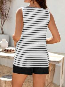 SHEIN 条纹背心搭配可调节腰围直筒短裤，休闲孕妇两件套 - 黑與白 - 查看 2