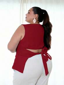 Pretty and Ole Blusa Regata Feminina Plus Size de Cor Sólida com Amarração na Cintura e Costas Abertas - Vinho - Visão 2