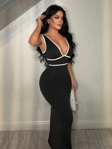 SHEIN SXY Women's Deep V-Neck Elegant Waist Cinching Party Dress,Black , ,Summer ,Spring ,Valentine's Day, Low Cut Curve Bodycon V And White Women - Black and White - View 4