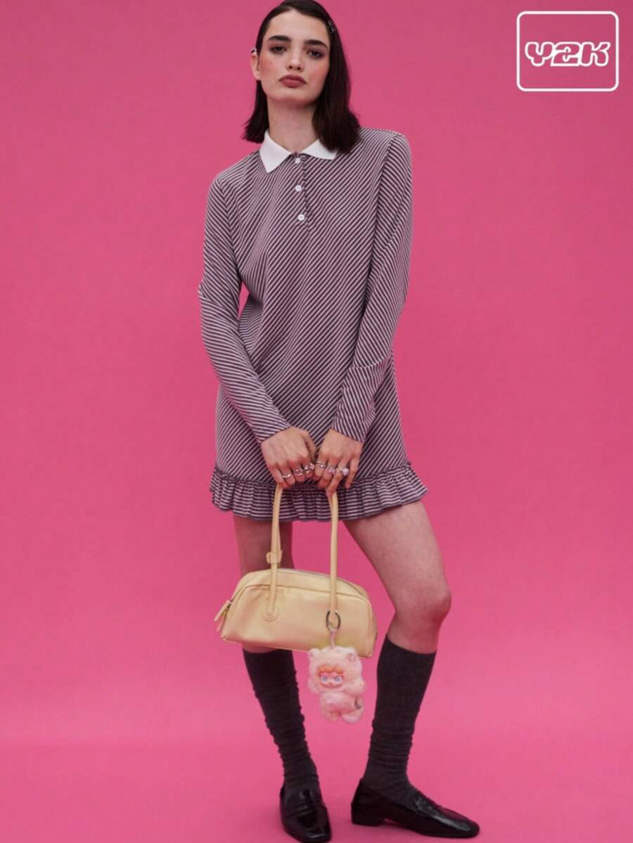 COUREZ 橄榄球Polo衫迷你连衣裙，荷叶边下摆 / Y2K 风格外出穿搭 秋季女装 秋季服装 可爱冬季服装 返校约会穿搭 - 淡紫色 - 查看 1