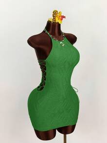 Amplova Vestido mini ajustado de tela texturizada con tirantes cruzados en la cintura - Verde - Ver 3