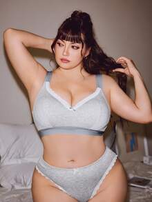 SHEIN 1pc Plus Size Women Comfy Wireless Bra - Grey - View 3