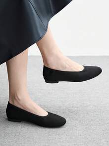 CUCCOO BIZCHIC 女士纯色休闲百搭平底鞋 - 黑色 - 查看 3