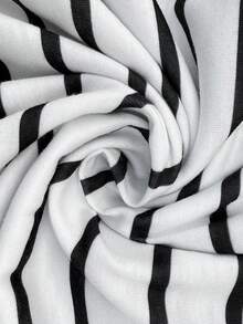 SHEIN 条纹背心搭配可调节腰围直筒短裤，休闲孕妇两件套 - 黑與白 - 查看 8