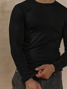 Musero Men Slim Fitted Long Sleeve Lightweight Crew-Neck T-Shirt Top Essentials Capsule Wradrobe Layering Spring&Summer - Black - View 2