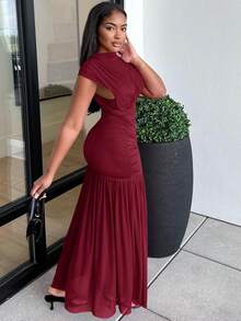 Alexandranx Fashionable New Solid Red Mock Neck Sleeveless Sexy Hollow-Out Mesh Patchwork Pleated A-Line Dress, Suitable For Graduation Party, Holiday Events, Date - Burgundy - View 6