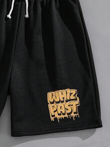 SHEIN 2件套青少年男童休闲卡通字母印花圆领白色短袖T恤和短裤套装，舒适百搭，适合日常穿着、上学、郊游、户外运动、音乐节、节日派对、夏季海滩度假、春夏穿着。 - 黑與白 - 查看 4