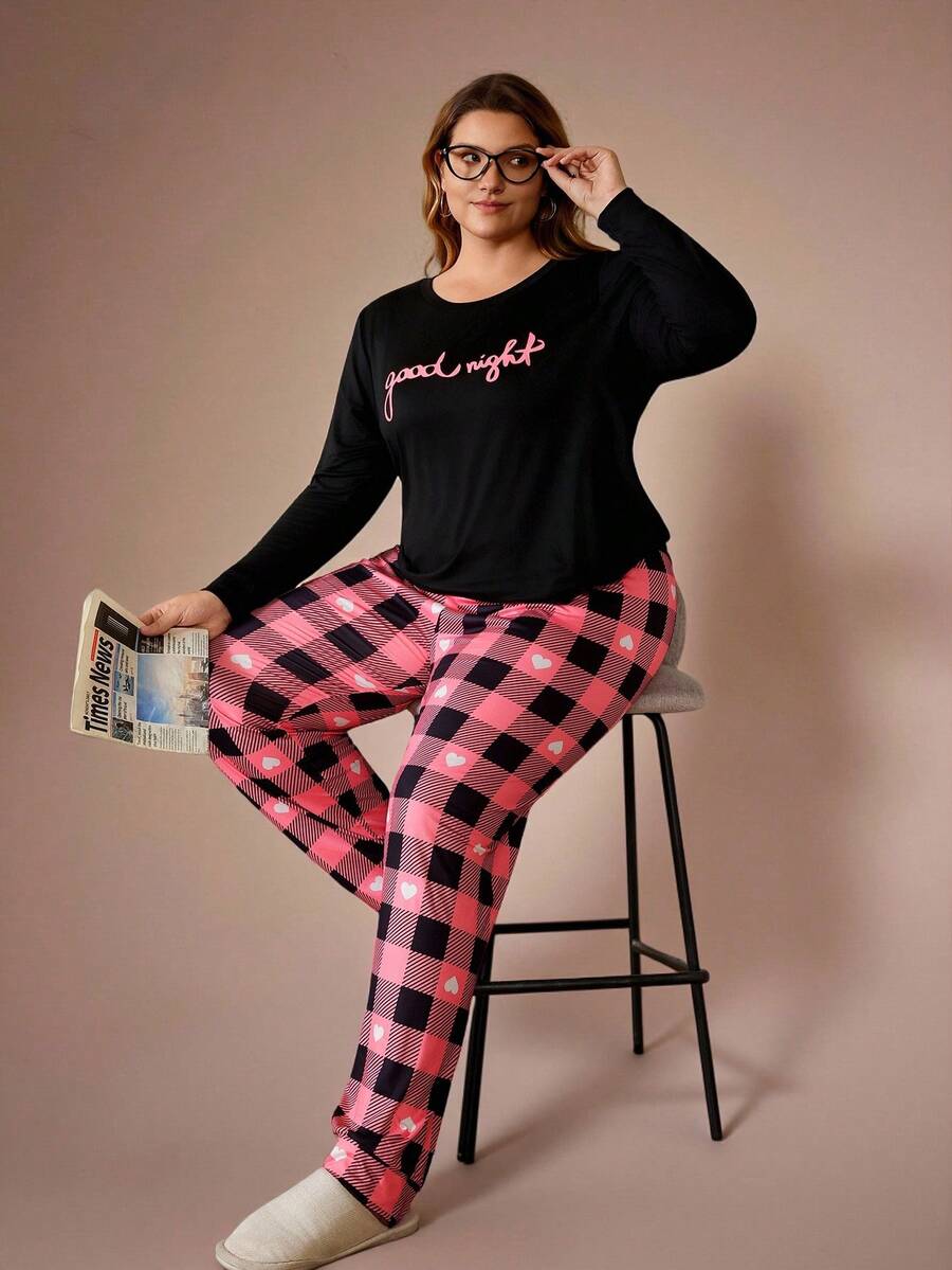 Lazeform 浪漫粉色格子爱心字母印花舒适休闲牛奶丝经典抽绳睡衣套装，长袖上衣和长裤，适合春秋季大码身材，秋冬服装。 - 粉色 - 查看 1