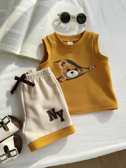 2件套儿童男童夏季休闲可爱黄色小熊图案背心套装，背心和短裤，撞色套装，小熊套装，男童套装，可爱套装