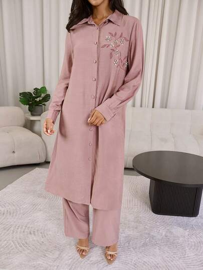 Al Najma 女士水钻装饰花卉刺绣长袖纽扣衬衫和裤子阿拉伯风格套装