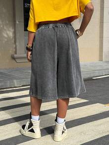 SHEIN EZwear 大码休闲水洗弹力腰阔腿短裤 - 深灰色 - 查看 2
