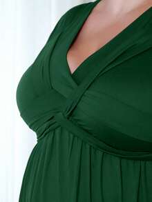 Plus Size Women's Solid Color V-Neck Short Sleeve Ruched Pocket Long Casual Dress, For Christmas Maxi Women Outfit - Dark Green - View 6