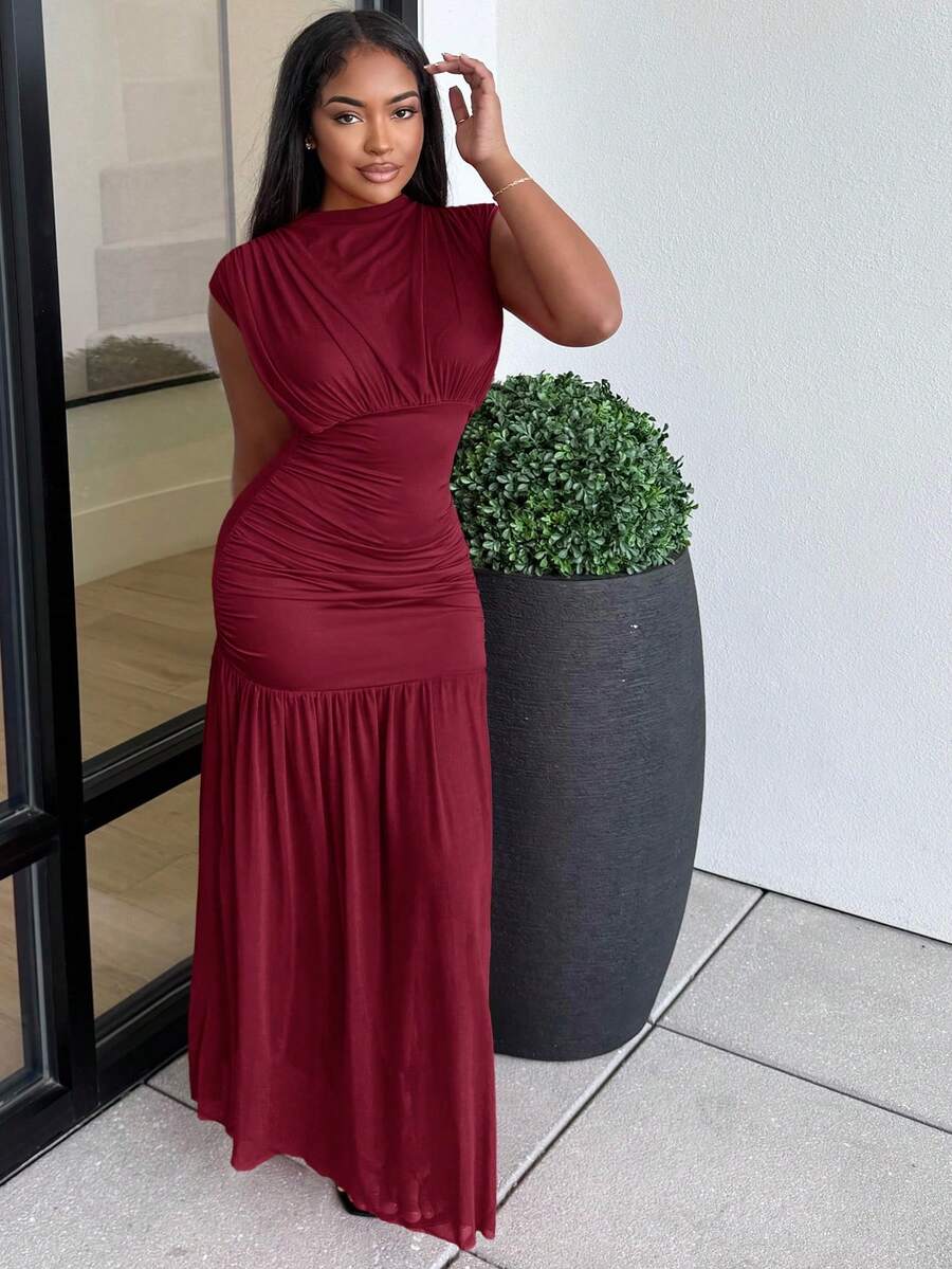 Alexandranx Fashionable New Solid Red Mock Neck Sleeveless Sexy Hollow-Out Mesh Patchwork Pleated A-Line Dress, Suitable For Graduation Party, Holiday Events, Date - Burgundy - View 1