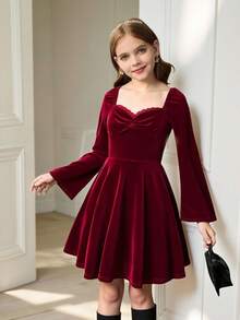 SHEIN Serisse Kids Tween Girl's Elegant Velvet Sweetheart Collar Ruched Flare Sleeve Cinched Waist Wine Red Dress, Suitable For Weekend, Casual Outing, Graduation Dance,  Velvet Dress, Long Sleeve Velvet Dress,  Burgundy Velvet Dress - Burgundy - View 2