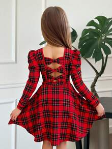 SHEIN Serisse Kids Tween Girls Cute Elegant Back 3D Bow Decoration Dress, Casual Simple Elegant Red Plaid Dress, , Birthday Dress, Princess Dress, Tween Girls Christmas Dress, Teen Clothing, College Dress,Bow Dress, Long-Sleeved Dress, Winter Dress - Red - View 1