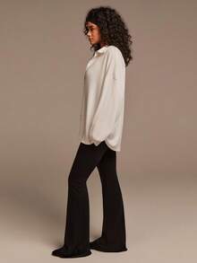 Athîral Felpa casual da donna con spalle scoperte e vestibilità morbida, in tessuto maglia confortevole e morbido, vestibilità rilassata e scollo a V profondo, adatta sia per casa che per uscite. Abbigliamento sportivo, casual, primavera, estate, felpa bianca leggera - Multicolore - Visualizzare 5