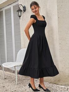 Cévolie 女士纯色方领短袖收腰优雅中长连衣裙，适合度假穿着 - 黑色 - 查看 1