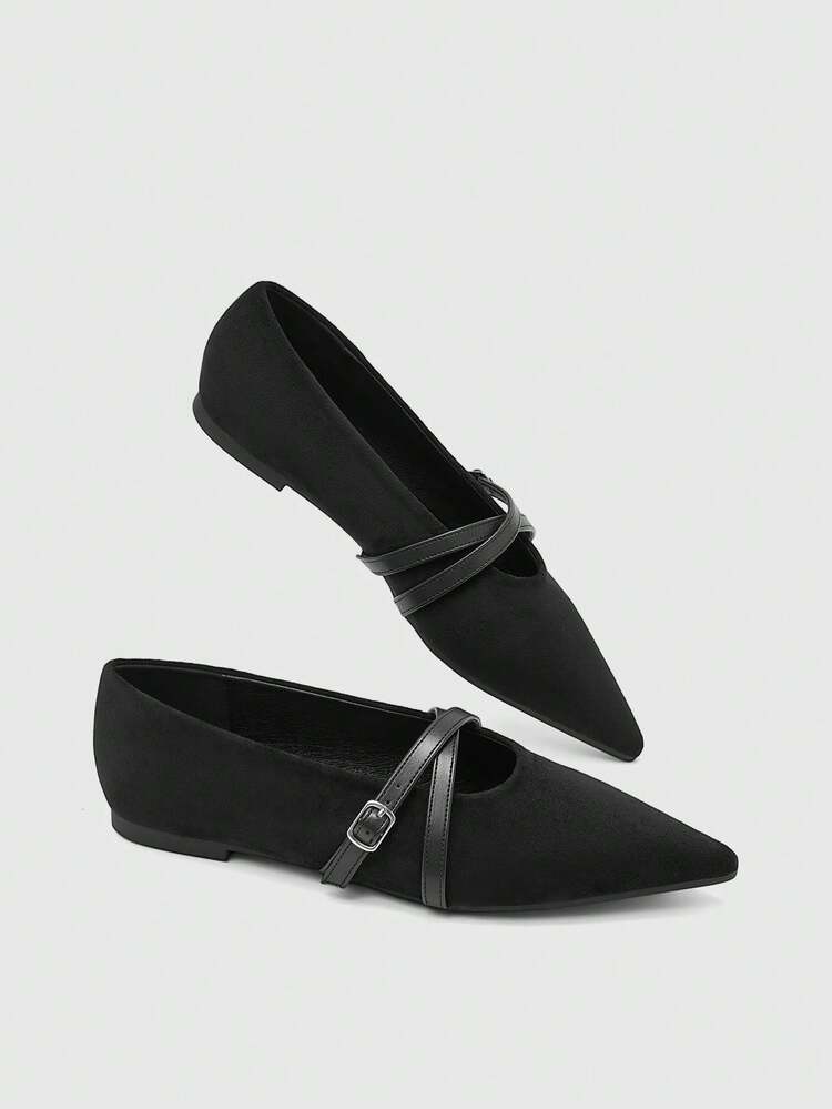 CUCCOO BIZCHIC 女性用 尖った先端 フラット ブラックスエード 快適 ソフトソール スリッポン バックル スリッポン カジュアル 通勤ローファー