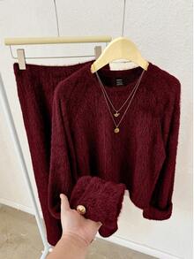 GlowEve 女士优雅毛衣和人造皮草半身裙套装，秋冬款 - 紅色 - 查看 3