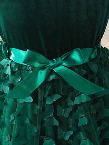 Glamorique Kids فستان بياقة دائرية أنيقة، أكمام طويلة من الأحمر المخملي، عقدة الفراشة 3D جميل، حافة من الشبك، مناسب للكريسماس وحفلات العطلات والاستخدام اليومي، موسم الخريف/الشتاء/الربيع - أخضر - مشاهدة 4