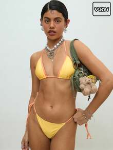 COUREZ Conjunto de bikini con parte superior triangular y Bottom de tiro bajo con cordones / Ropa de playa de verano / Vacaciones / Y2K / Vintage casual - Amarillo - Ver 1