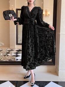 DAZY 女士优雅长袖丝绒连衣裙 - 黑色 - 查看 4