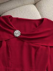 SHEIN Franclia Damen Bluse, Rundhalsausschnitt, Raglanärmel, dekorative Schleifenkragen, Metallknöpfe, T-Shirt Silhouette, tailliert, Webstoff, vielseitig, elegant, modisch - Rot - Übersicht 4