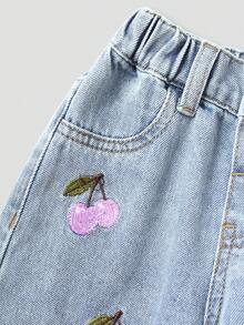 SHEIN 女宝宝可爱街头风新款休闲时尚刺绣樱桃可爱风格阔腿水洗牛仔裤 - 淺色水洗藍 - 查看 4