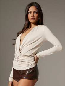 Denimoi 深V领交叉长袖性感上衣，适合女生约会之夜、夜店穿着，时尚女孩之夜 - 米色 - 查看 2