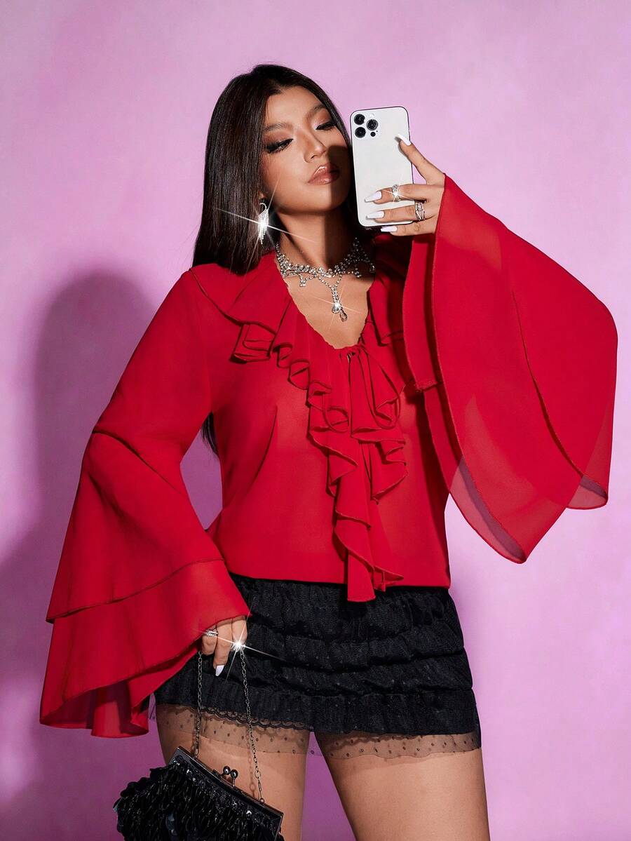 Viva Relle 大码优雅通勤纯色喇叭袖荷叶边下摆衬衫 - 紅色 - 查看 1