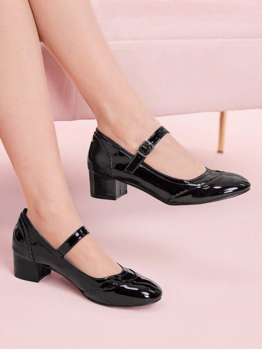 CUCCOO DOLLMOD 女士黑色时尚经典可爱蝴蝶结学院风洛丽塔风格玛丽珍低跟鞋 - 黑色 - 查看 1