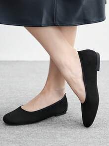 CUCCOO BIZCHIC 女士纯色休闲百搭平底鞋 - 黑色 - 查看 1