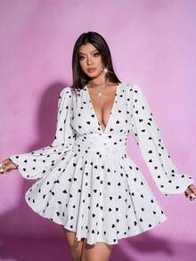 Viva Relle 大码时尚性感爱心印花深V领梭织连衣裙 - 白色 - 查看 5