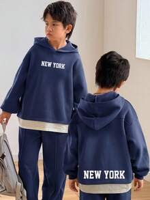 青少年男孩休闲韩版宽松字母印花长袖连帽衫和松紧腰裤套装，适合秋季/春季、户外玩耍、学校、街头风格、派对和休闲