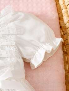 女婴白色公主裙，短袖蕾丝薄纱连衣裙，配蝴蝶结发带套装 - 白色 - 查看 8