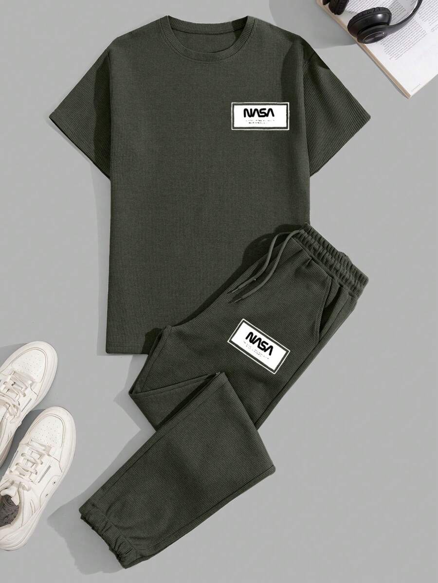 EURMUSE Men Letter Printed Waffle Fabric Regular T-Shirt & Pants Set - Army Green - View 1